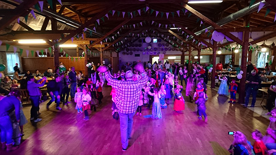 Kinderfasching im Schützenhaus Kinderfasching im Schützenhaus in Bardowick mit Musik und Unterhaltung